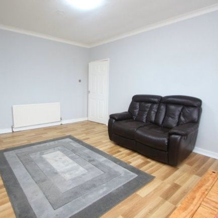 Larchgrove Avenue, Glasgow, G32 - Photo 1