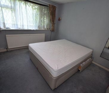 4 bedroom detached house to rent - Photo 4