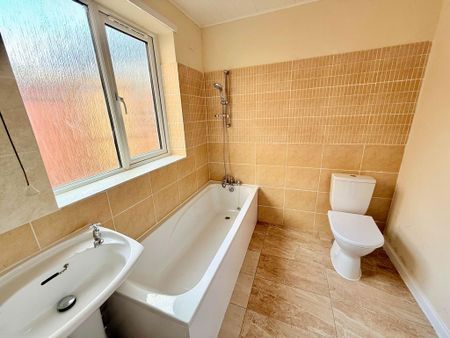 2 bedroom terraced house to rent - Photo 5