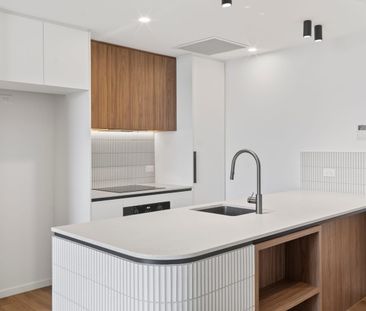 Luxury Apartment Living - Photo 4