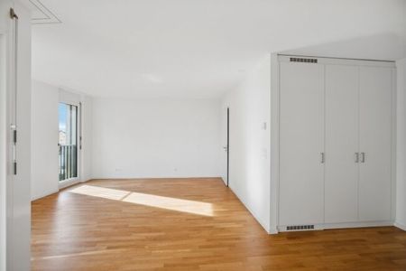 Apartment - Photo 2