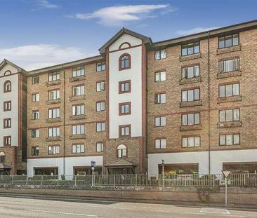 Sopwith Way, Kingston Upon Thames, KT2 - Photo 4