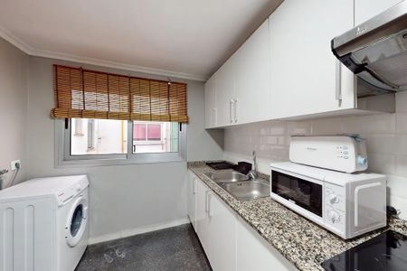 Avinguda del Port, Valencia, Valencian Community 46021 - Photo 3