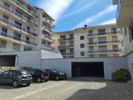 Location appartement t2 46 m² à Rodez (12000) - Photo 2