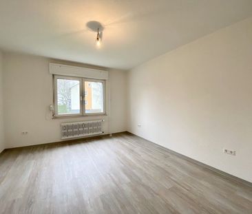 Bezugsfertige 3,5-Zimmer-Wohnung im EG - Photo 1