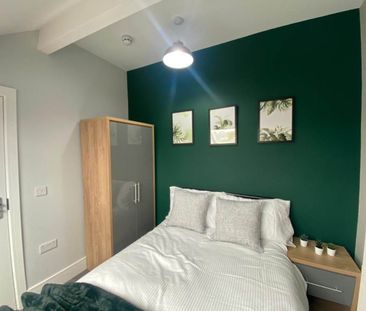 Beechwood Crescent (room 5), Burley, Leeds - Photo 5