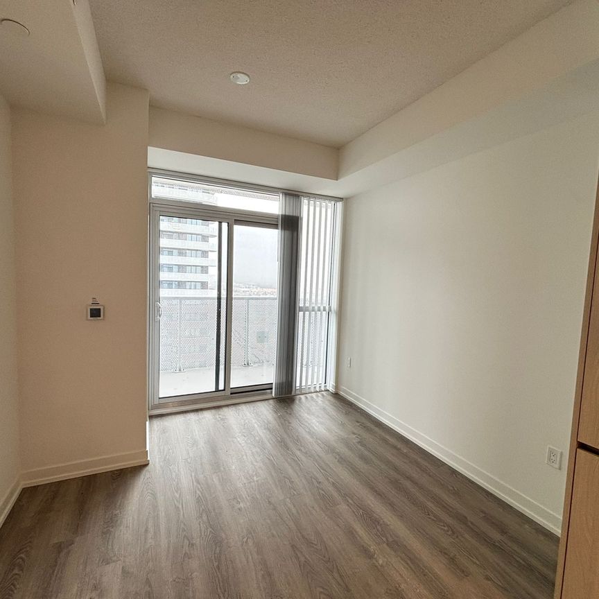 For Lease - 8 Interchange Way Unit# 2001, Vaughan, Ontario - Photo 1