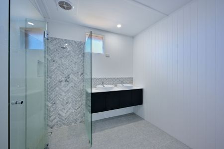 Semi Furnished Property in a beautiful location near the beach - Photo 4