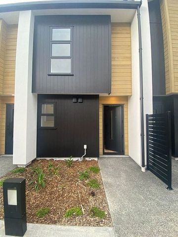 Modern 2BR Townhouse in Wainuiomata - Photo 4