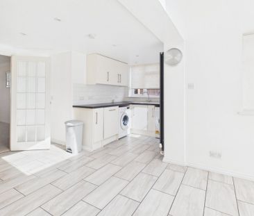 Victoria Road, Eton Wick, Windsor,SL4 - Photo 6