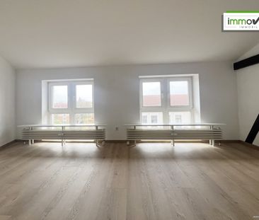 Schicke 2-Raum-Dachgeschoss-Wohnung im Altbau! Aufzug vorhanden & S... - Photo 4