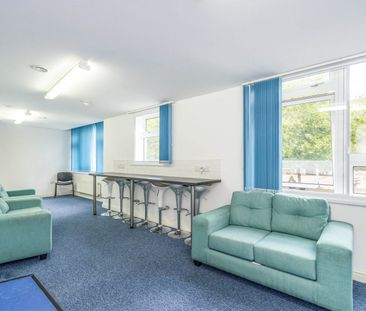 1 bedroom room to rent Guildhall Walk, Portsmouth - Photo 2