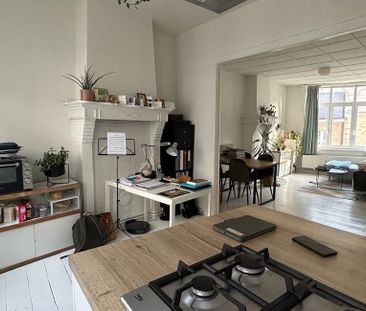 Appartement te huur in Antwerpen voor € 795 met 1 slaapkamer - Foto 5