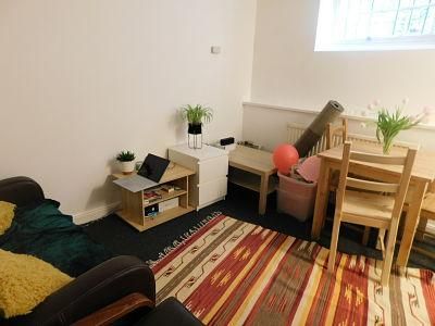 3 bedroom flat to rent - Photo 5