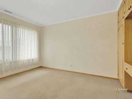Family Home in Sheffield - Photo 5