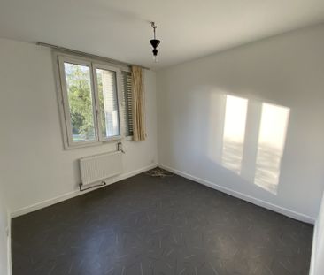 Location Appartement 2 pièces 38m² ST MARTIN D HERES 38400 - Photo 6