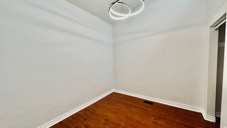 For Lease - 675A The Queensway N/A, Toronto, Ontario - Photo 4