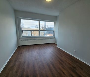 For Lease - 1801 Eglinton Avenue Unit# 302, Toronto, Ontario - Photo 5