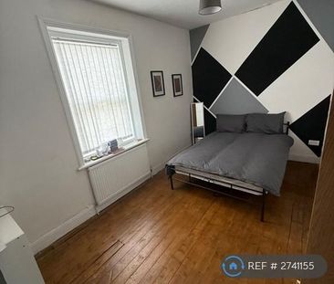1 bedroom in a house share to rent - Photo 5