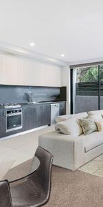 Modern Comfort Meets City Convenience - Photo 4