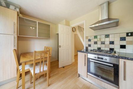 2 bedroom terraced house to rent - Photo 4