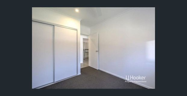 A Stylish, Easy-Care Home in a Premium Location - Photo 1