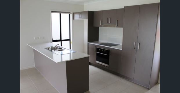 FAMILY LIVING AT ITS FINEST - Photo 1