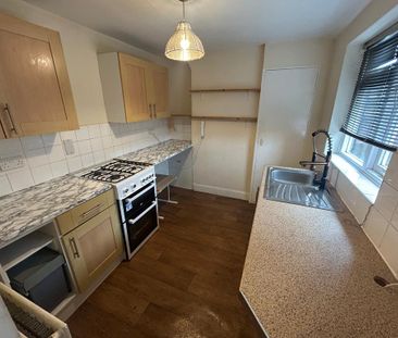 3 bedroom terraced house to rent - Photo 6