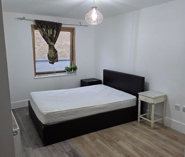 Room in a Shared Flat, Perry Hill, SE6 - Photo 2