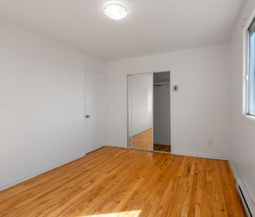 22 Boul. St-Elzear O., #6 - Photo 2