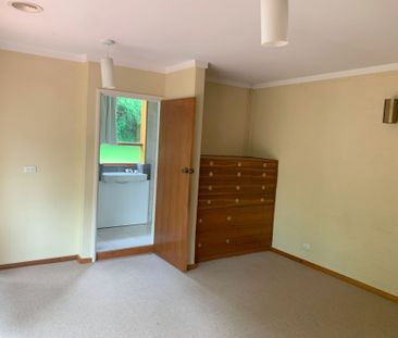 5 Jansz Crescent, Griffith - Photo 5