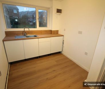 3 bedroom terraced house to rent - Photo 2