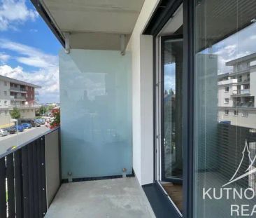 Pronájem bytu s balkonem, 1+kk, 33 m - Photo 2