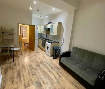 Arthur Road, Holloway, London, N7 - Photo 2