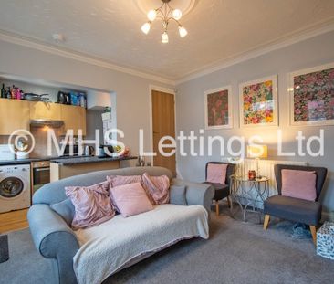 3 Bedroom Mid Terraced House for rent in Morris Grove - Photo 3