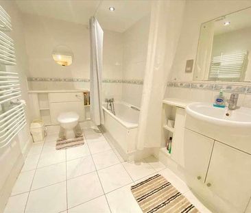 Mercury House, Heathcroft, Ealing, W5 - Photo 6