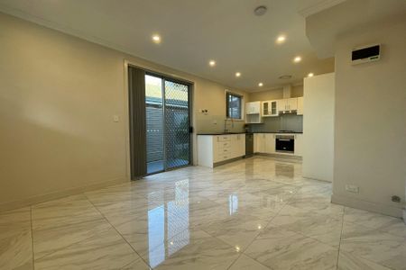 Three Bedroom Townhouse - Photo 4