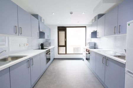 Silver Ensuite (Higher Floors) - Photo 5