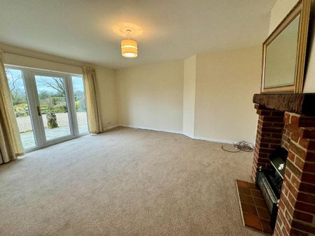 2 bedroom detached bungalow to rent - Photo 4