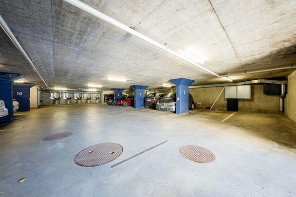 Grosszügige, helle 4.5 Zimmer Wohnung mit Balkon - Foto 1