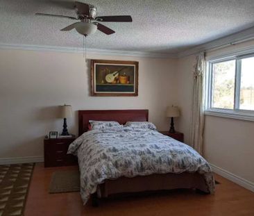 For Lease - 36 Rainthorpe Crescent, Toronto, Ontario - Photo 6