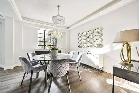 Princes Gate, Knightsbridge, SW7 - Photo 3