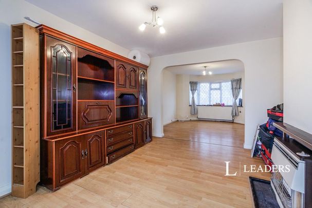 3 bedroom semi-detached house to rent - Photo 1