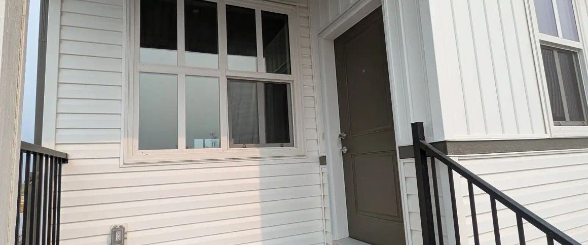 New 3-Bedroom Detached Home for Rent — 3 Bedrooms+ Den House - Photo 1