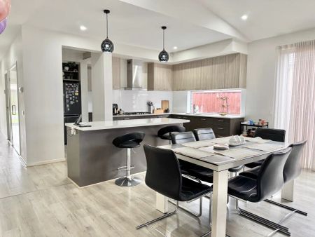 “Convenient Location, Family Friendly Home!” - Photo 3