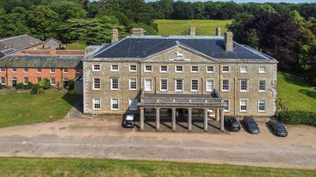 1 of 12 individually designed apartments to let in a quintessential English Country House overlooking a historic parkland setting in the Suffolk Heritage Coast - Photo 4