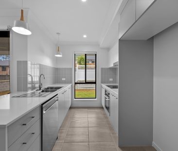 2/30 Auburn Crescent, Ripley QLD 4306 - Duplex For Rent | Domain - Photo 3