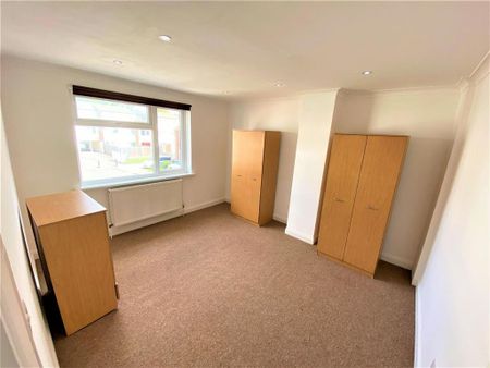 5 bedroom terraced house to rent - Photo 4