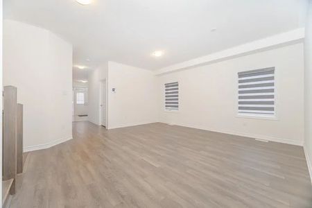 For Lease - 81 Mckernan Avenue, Brantford, Ontario - Photo 2