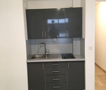 Location Appartement 1 pièce 20m² VENCE 06140 - Photo 2